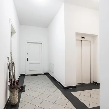 Apartma Linda 1880 Apartamento *